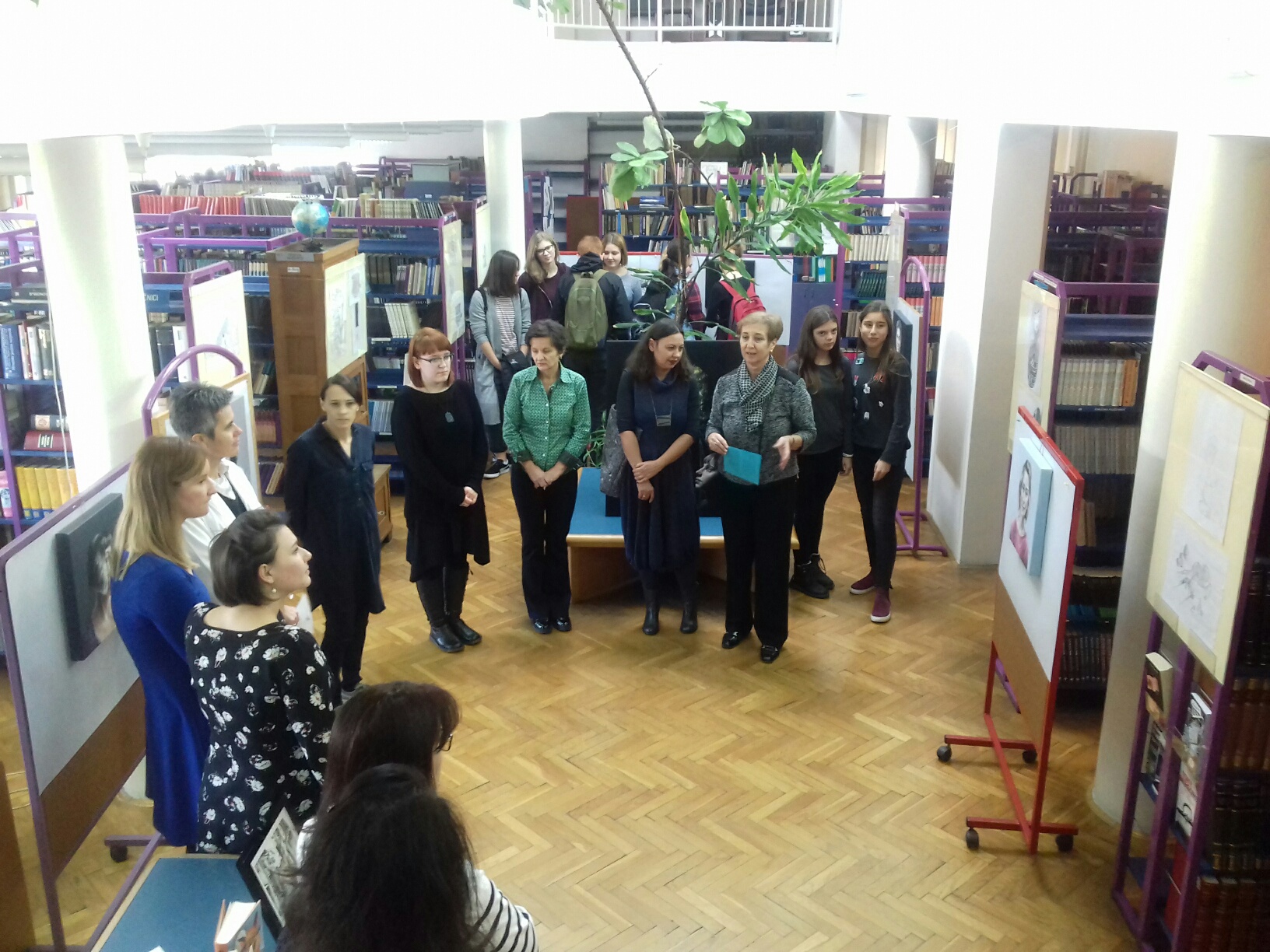 IZLOŽBA U KNJIŽNICI ZA DAN ŠKOLE 2017.