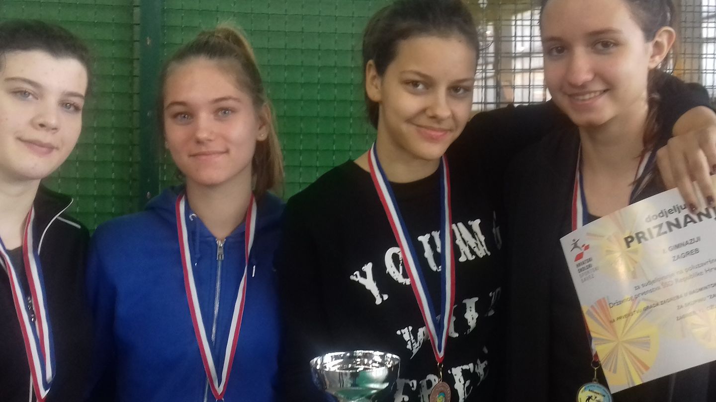 Prva medalja u ženskom badmintonu u povijesti Škole!