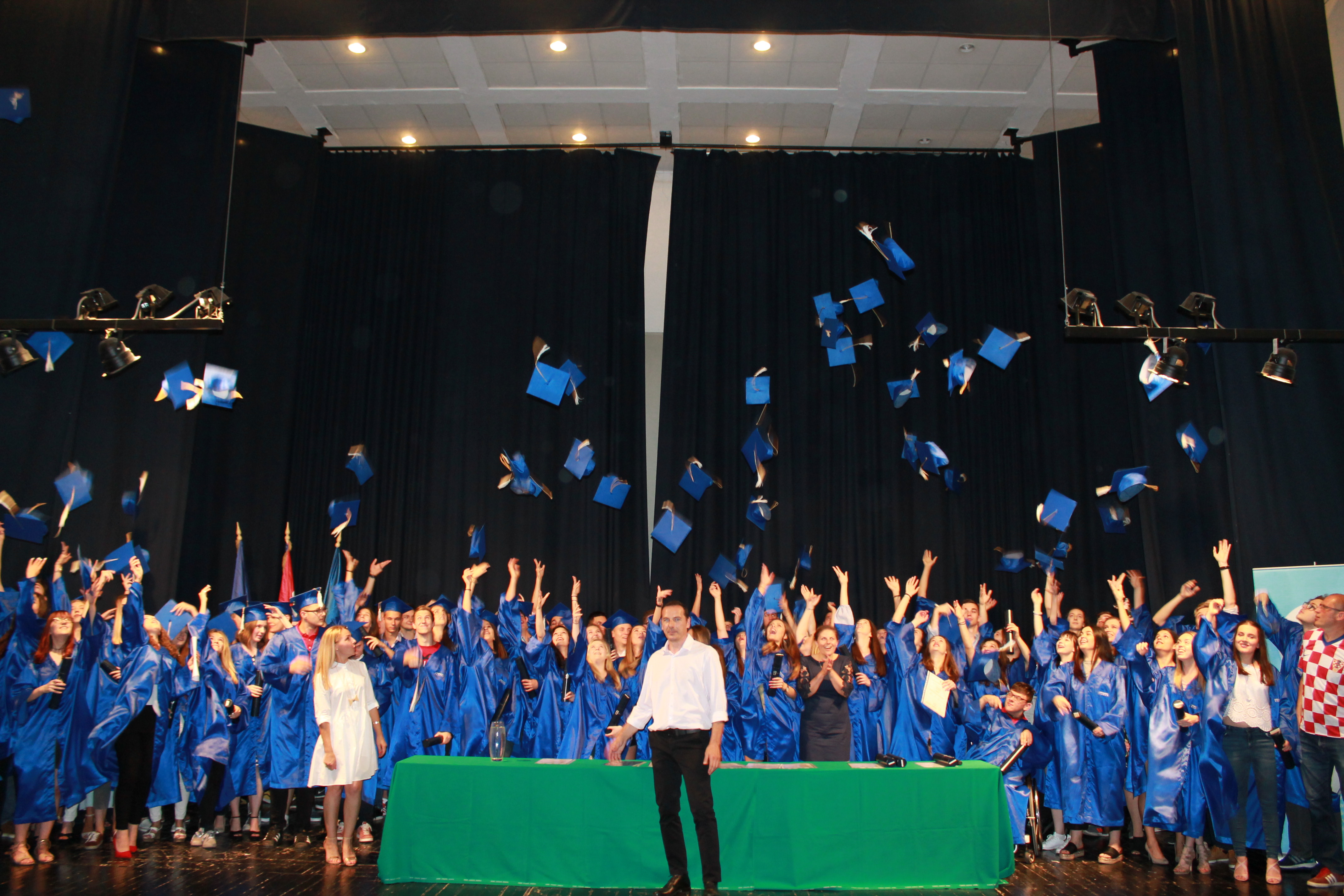 SVEČANA DODJELA MATURALNIH SVJEDODŽBI