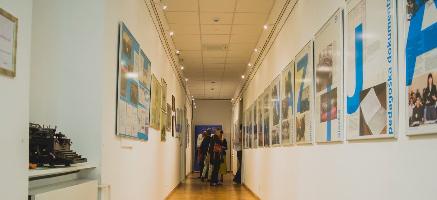 IZLOŽBA “REALNO, PRVA!” U HRVATSKOM ŠKOLSKOM MUZEJU OD 11. DO 21. LISTOPADA