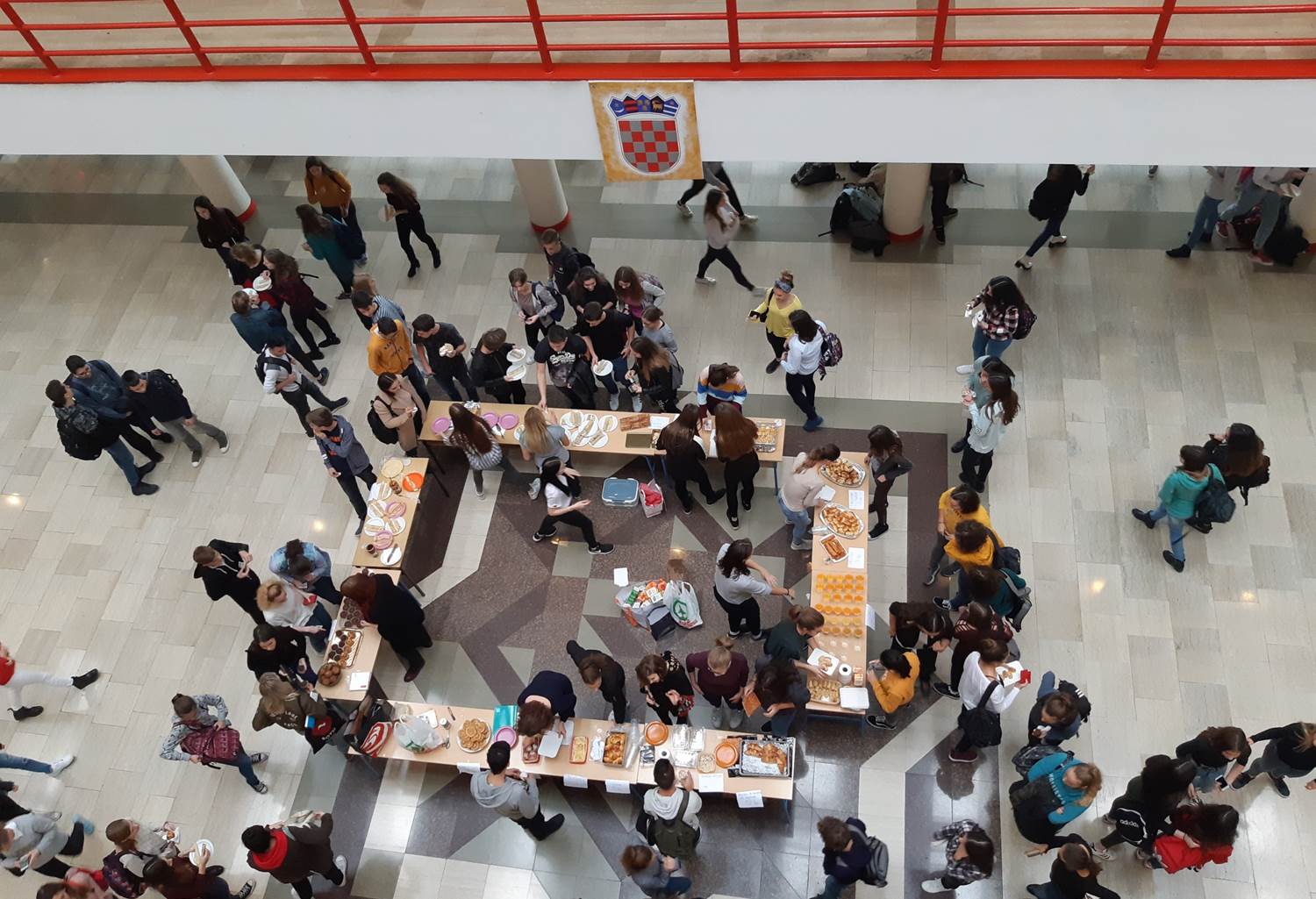 Uspješno proveden humanitarni doručak u I. gimnaziji