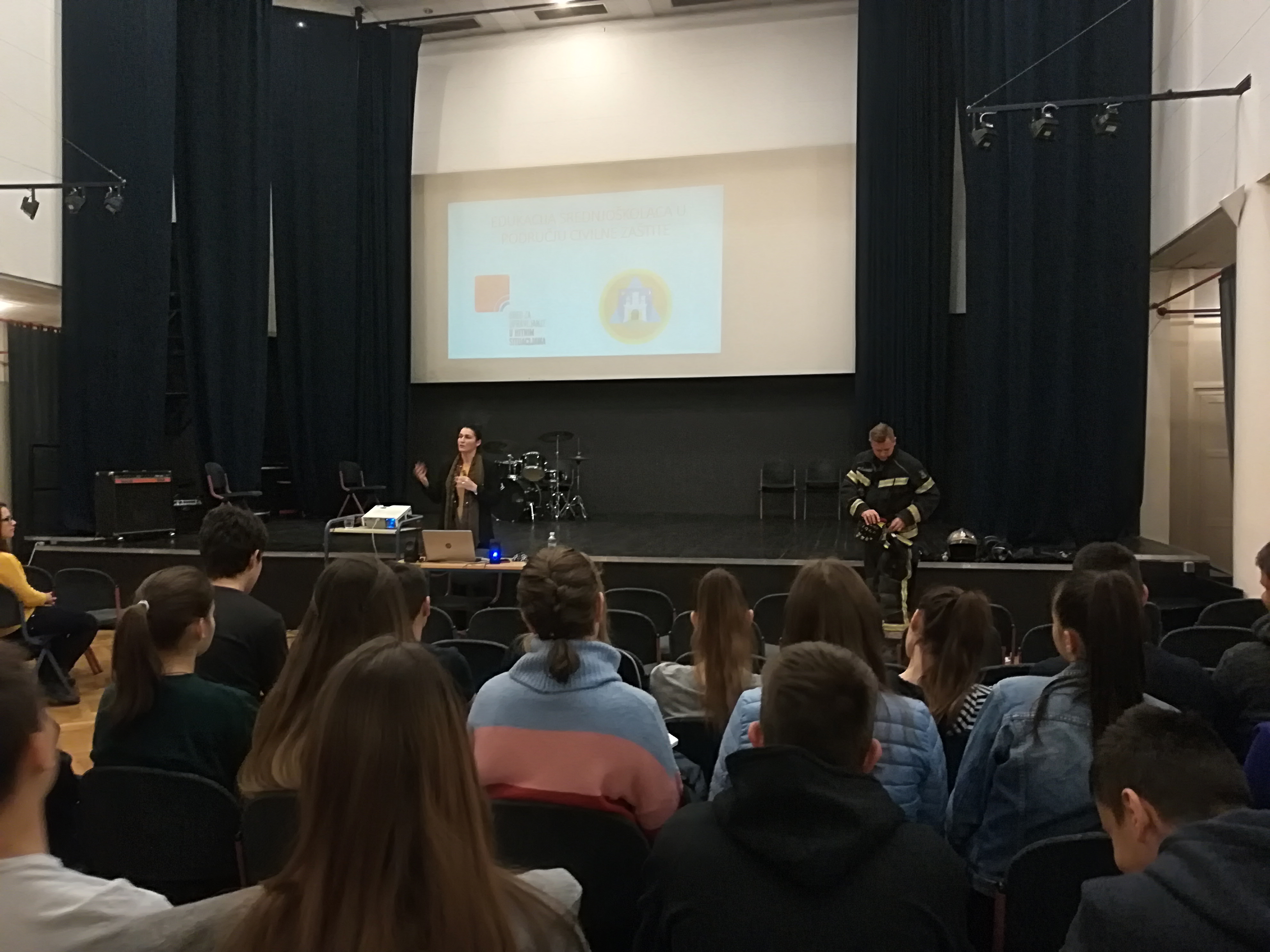 I.GIMNAZIJA SUDJELUJE U PREVENTIVNOM PROJEKTU IZ CIVILNE ZAŠTITE