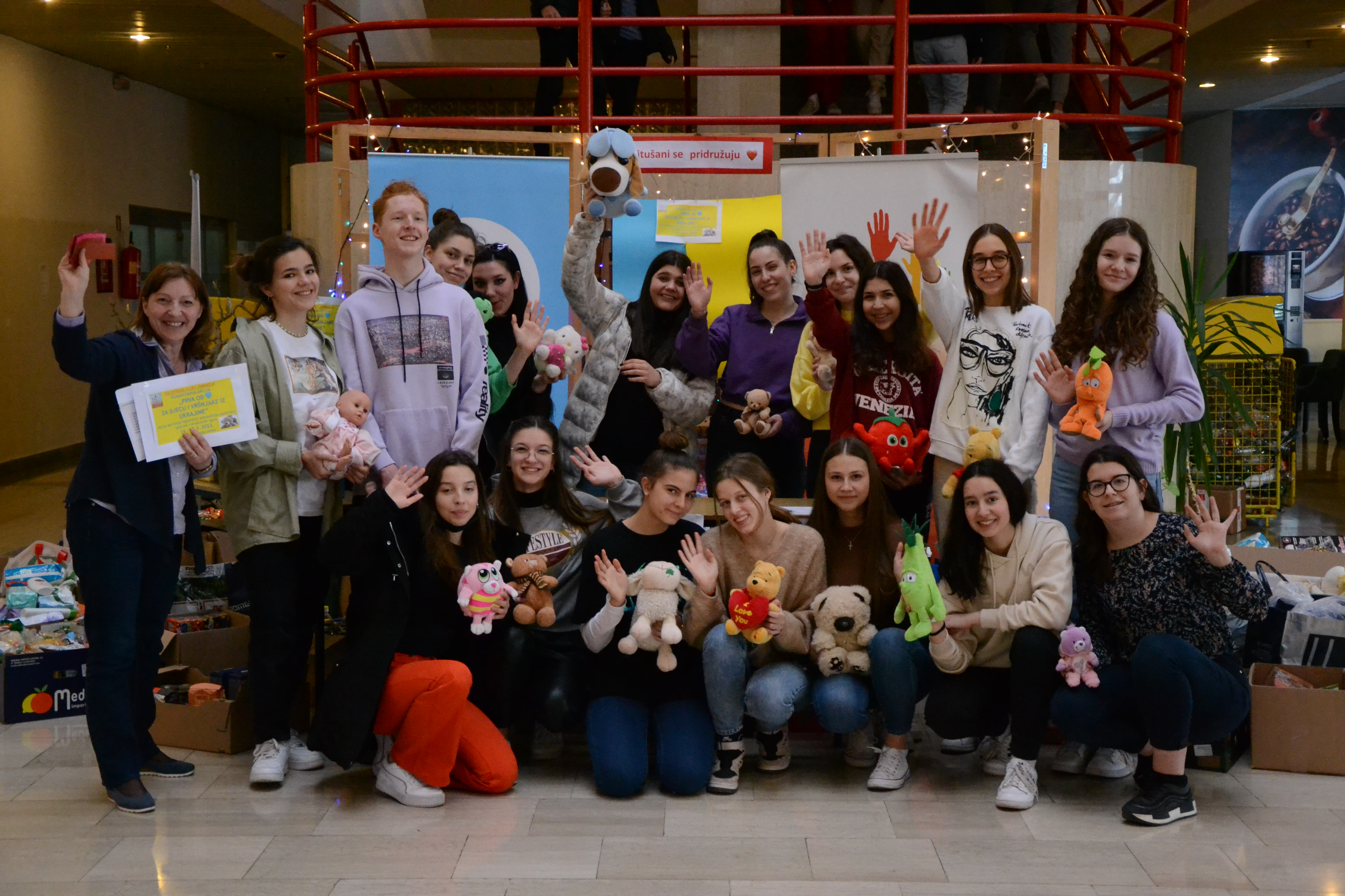 Rekordan uspjeh humanitarne akcije “Prva od srca za djecu i vršnjake iz Ukrajine!”