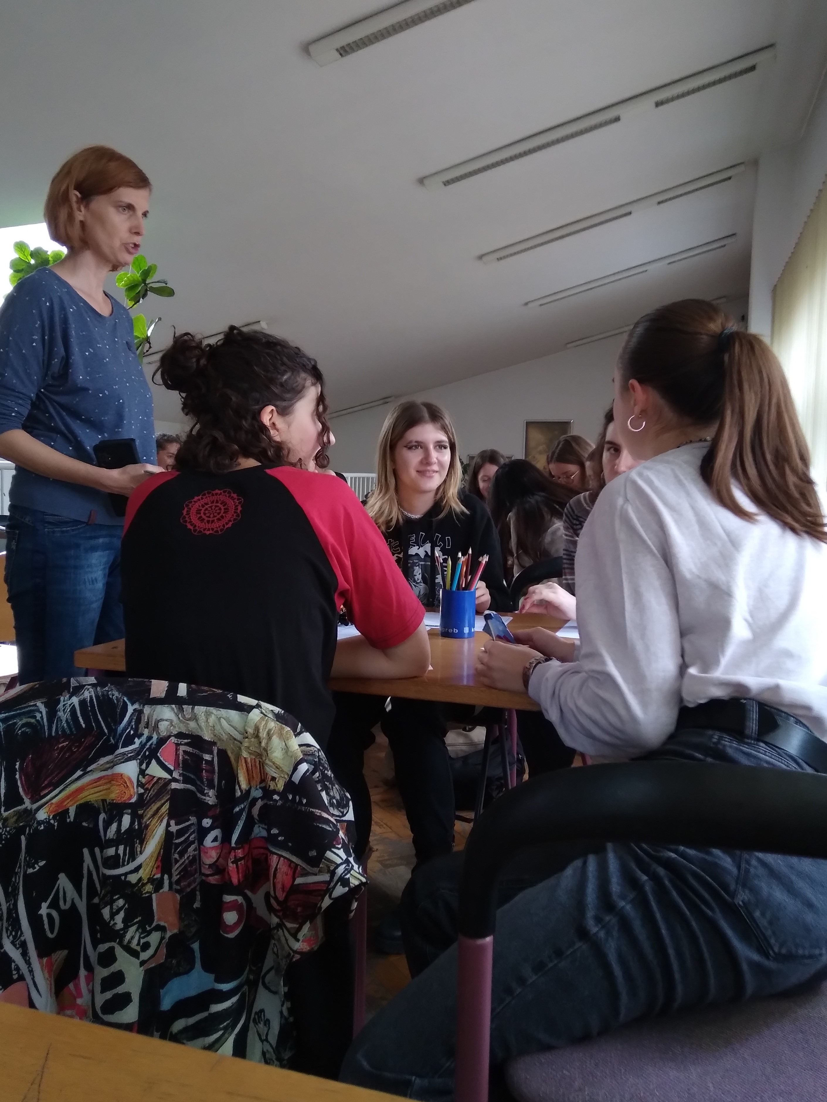 Volonterke i volonteri Prve na radionici o prevenciji vandalizma u naselju