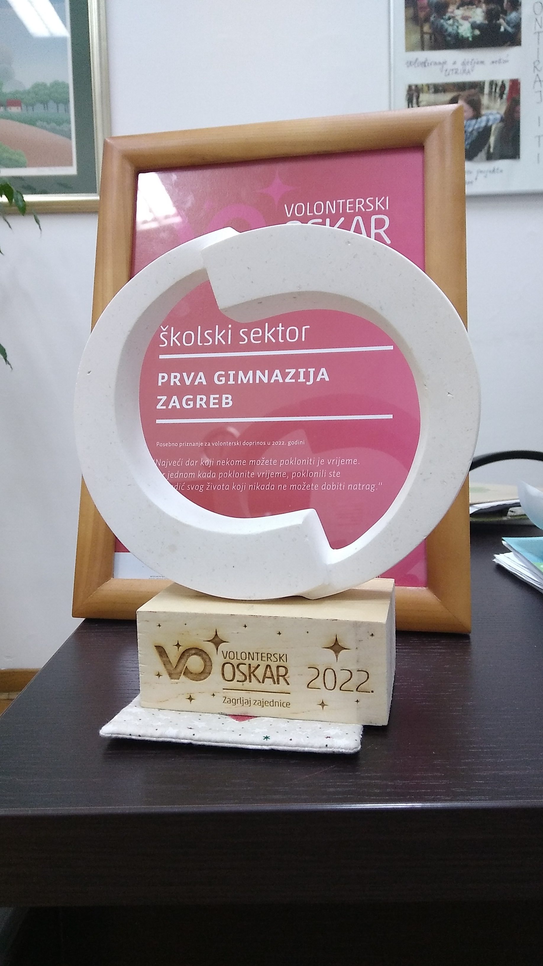 I. gimnazija osvojila prvi Volonterski Oskar za školsko volontiranje  u 2022.!