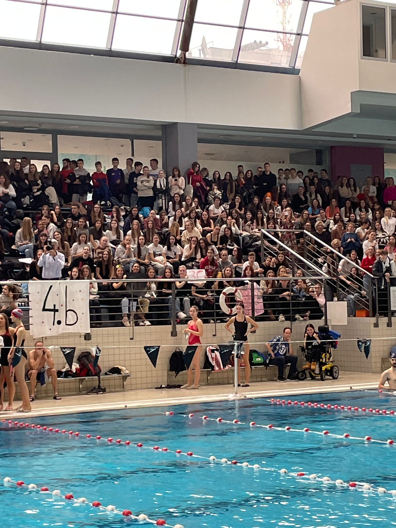 Plivačko natjecanja za Dan škole