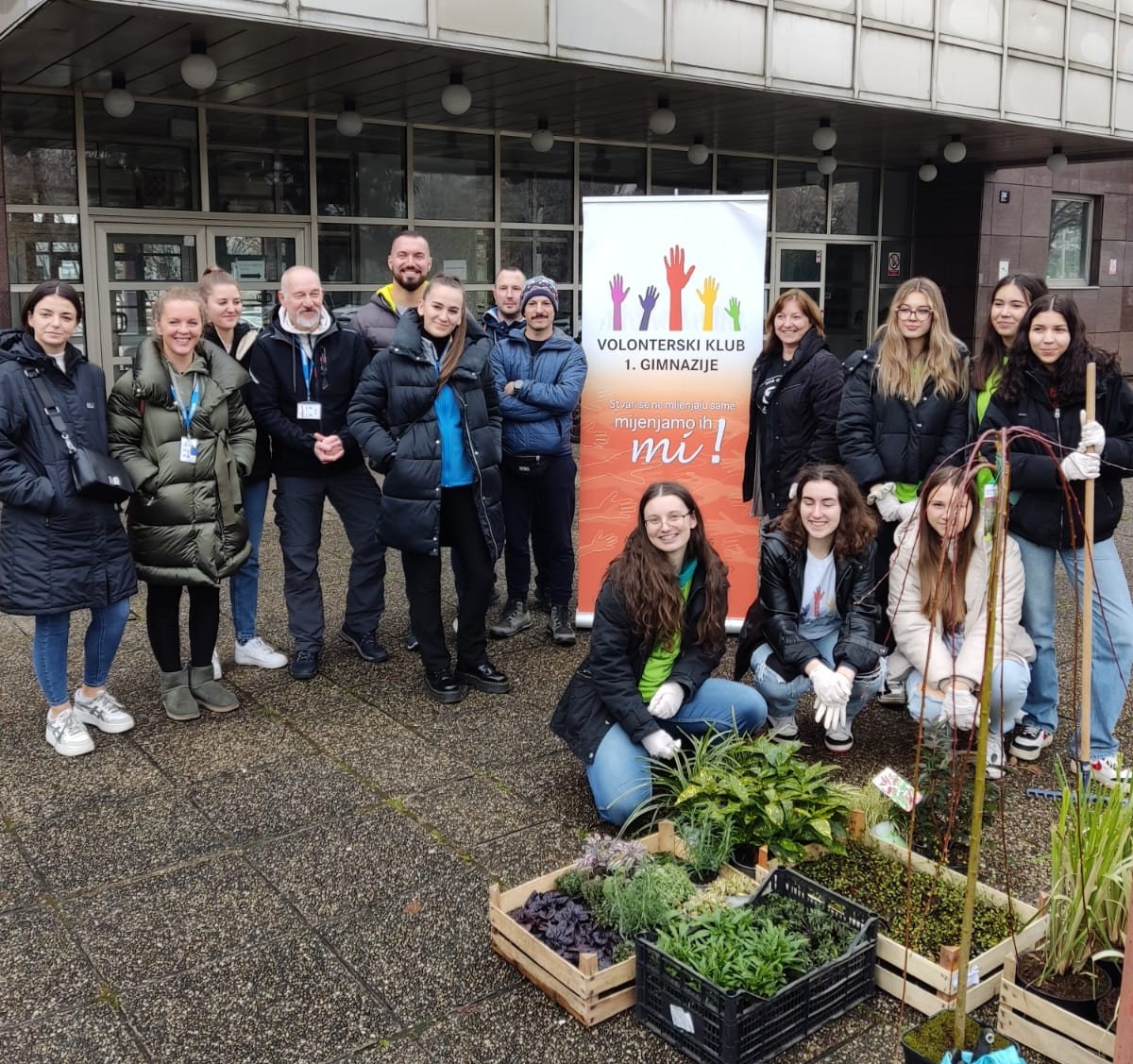 Volonterke Prve po peti put sudjelovale u  kampanji “Zasadi stablo, ne budi panj!”