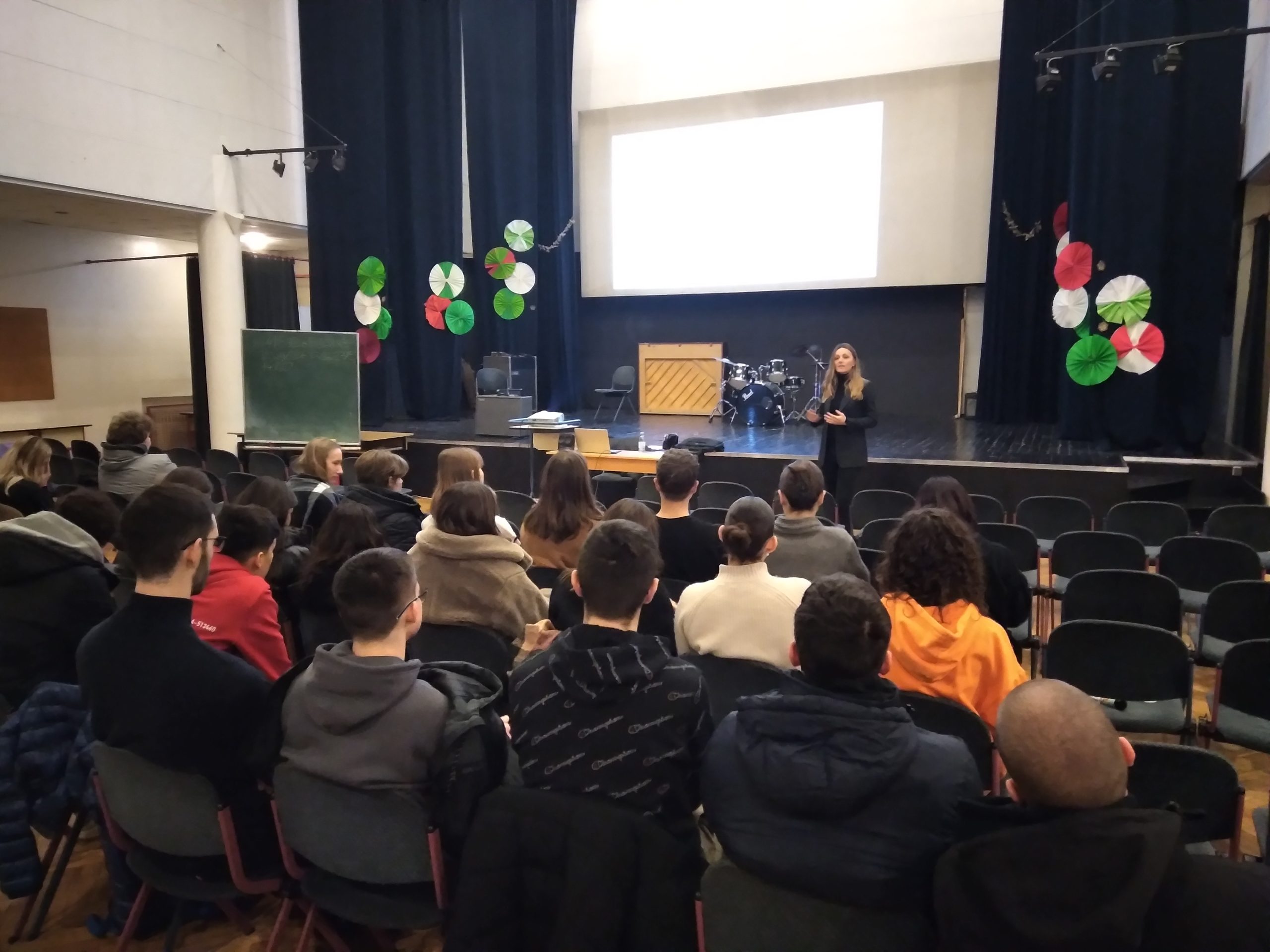 Maturanti/ice Prve sudjeluju u projektu o borbi protiv korupcije