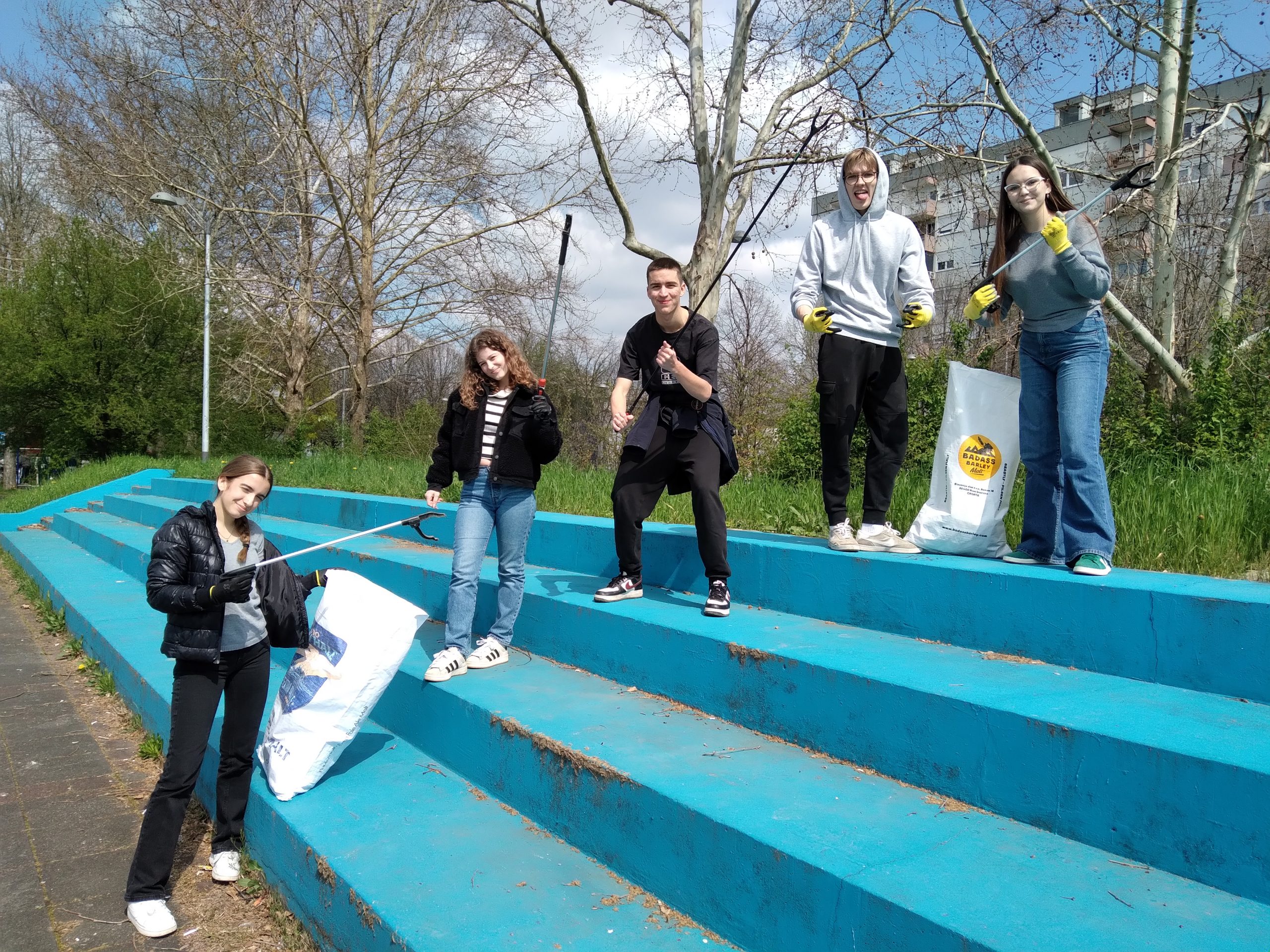 Proljetna akcija uređenja školskog igrališta