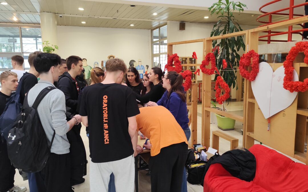 Volonteri i zadrugari Prve zajedno za Valentinovo