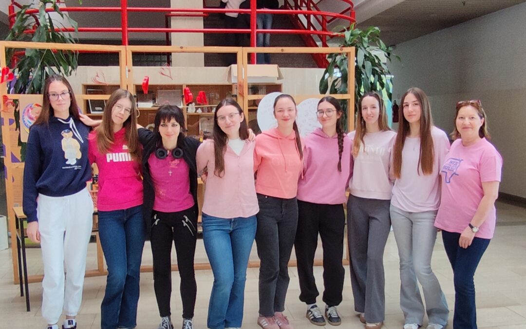 Volonteri u ružičastom- Pink Day